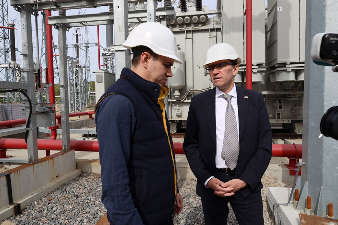 Utenriksminister Espen Barth Eide i møte med Ukrainas viseminister for energi Mykola Kolisnyk i april i år. 