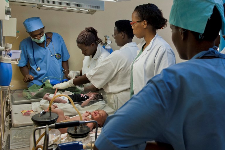 Dagene på fødeklinikken på Prince Louise Rwagasore sykehuset i Bujumbura er travle. Opptil femten barn kommer til verden her i løpet av en vanlig arbeidesdag.